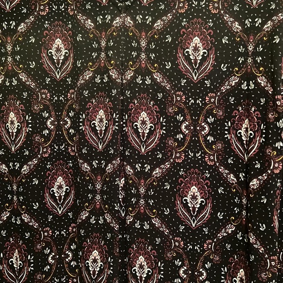 Top - Picture 2 of 9